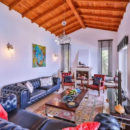 Villa Scarlett